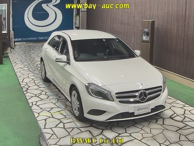 70008 Mercedes benz A class 176042 2015 г. (BAYAUC)